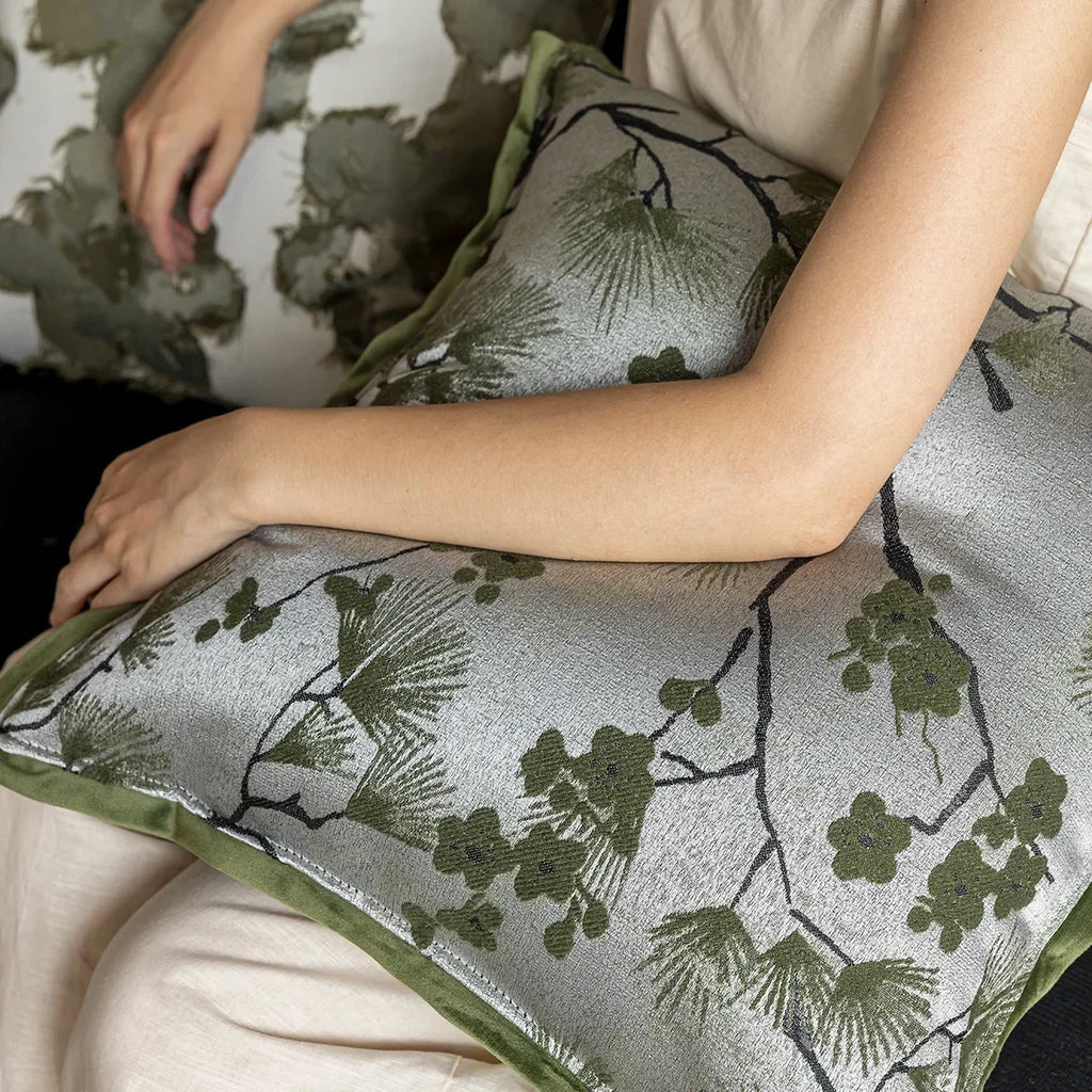 Retro Green Plant Jacquard Pillow Cover