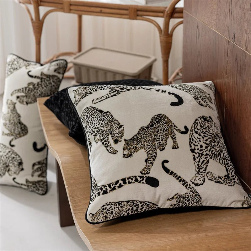 Vintage Leopard Velvet Pillow Cover - Pillow Bay